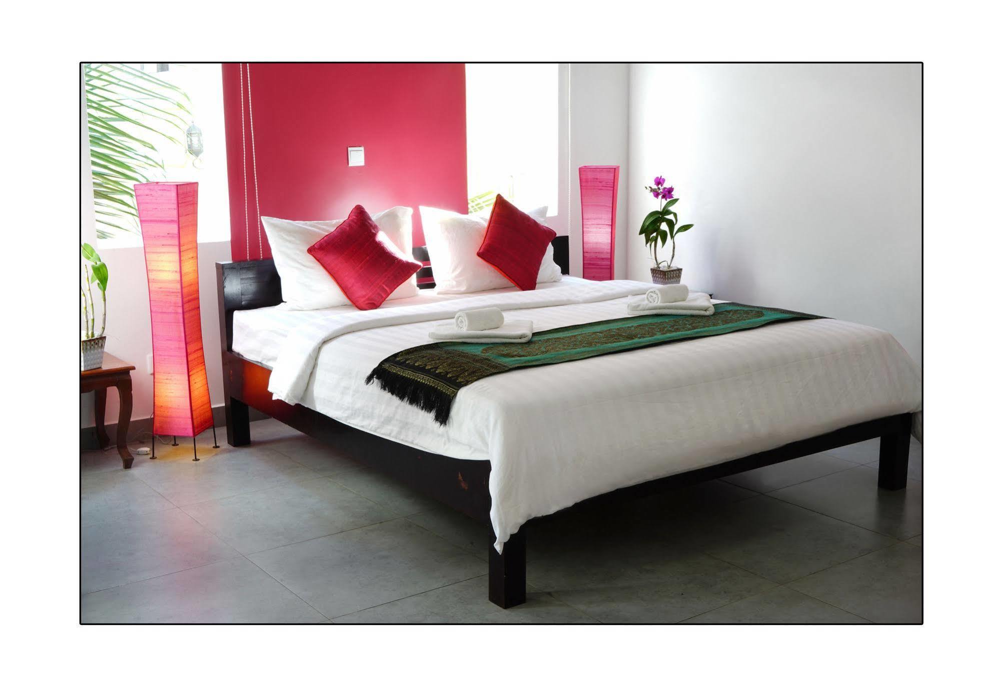 Hotel Paris Angkor Boutique à Siem Reap Extérieur photo